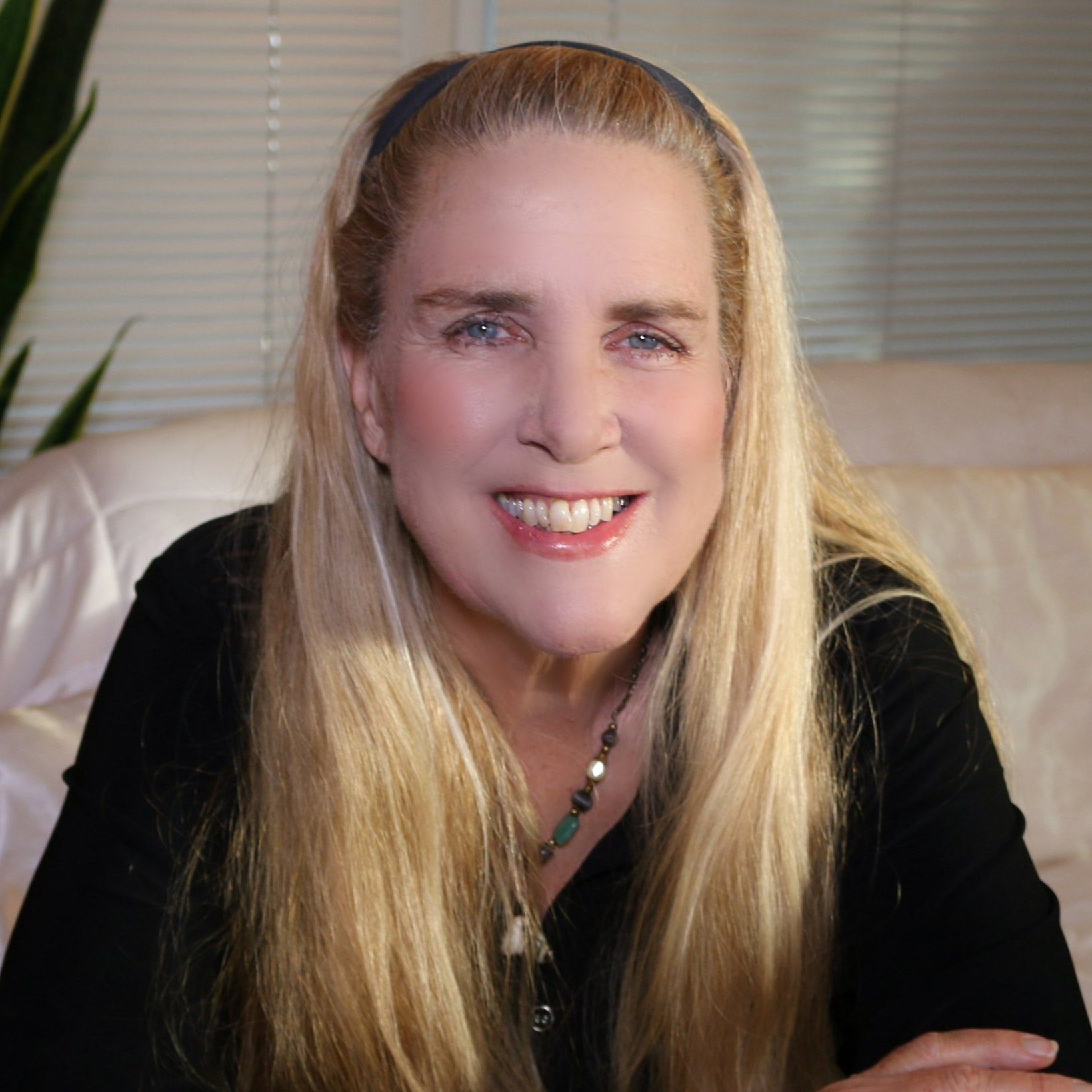 milajohansenheadshotsm